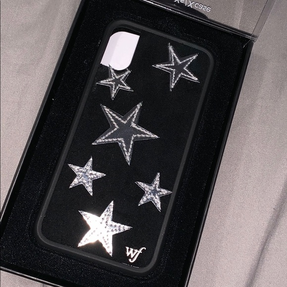 wildflower black velvet star case cc7f05